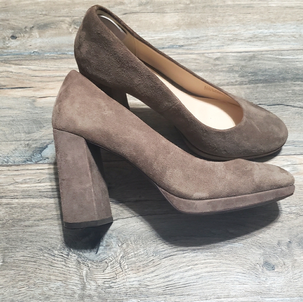 Cole Haan suede chunky heels right 8.5 & left 9